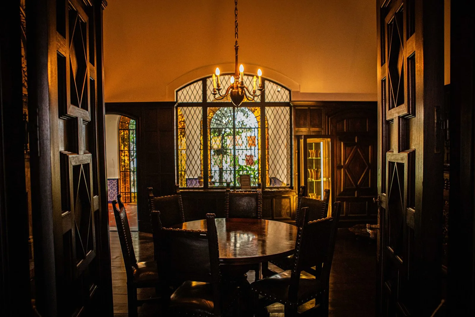 Imagen de difusión de «La casa de Ricardo Rojas y de Julieta Quinteros»