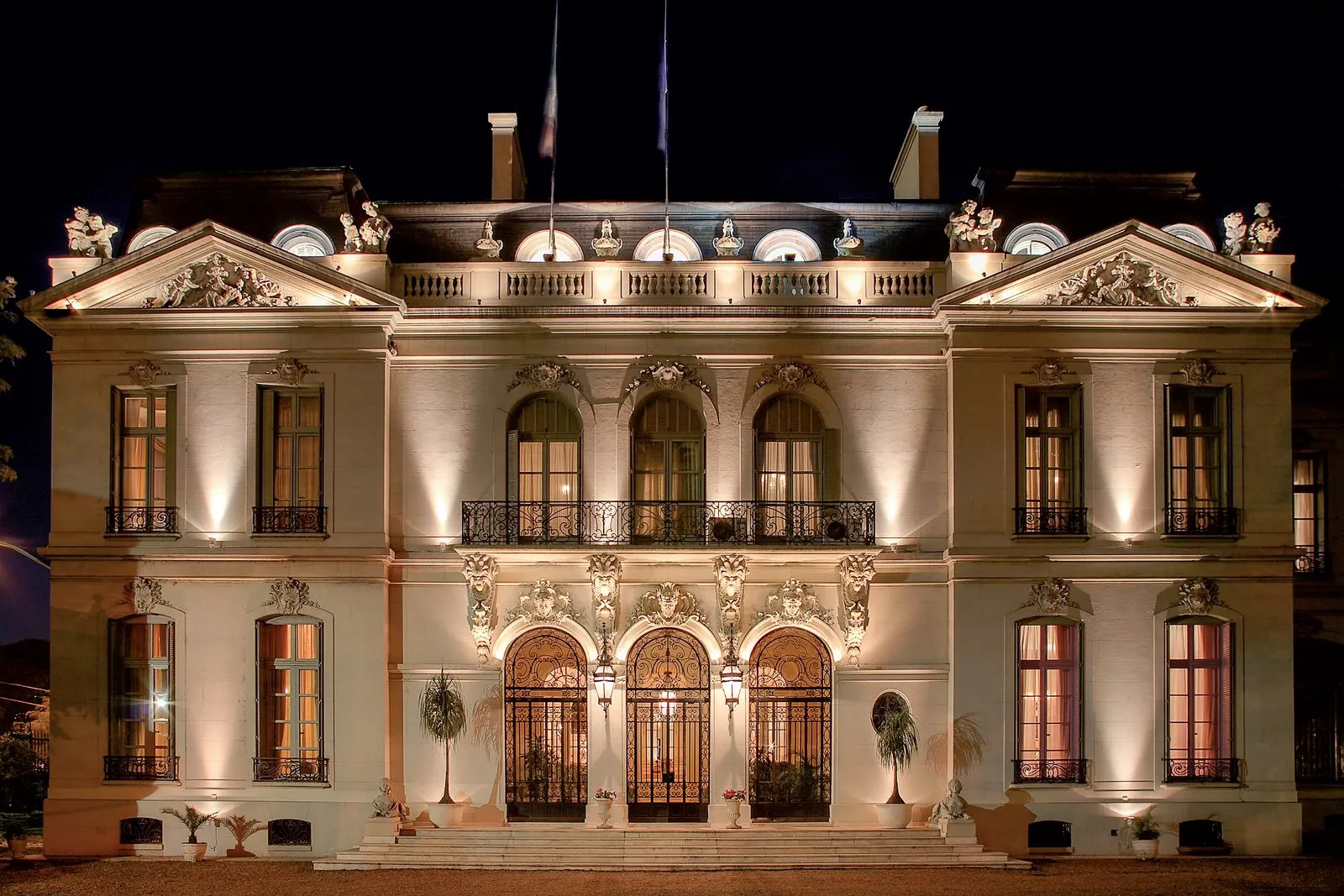 Imagen de difusión de «La Noche de las Embajadas»