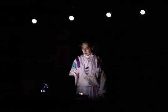 Imagen de difusión de «Miss (soporte de ficción)»